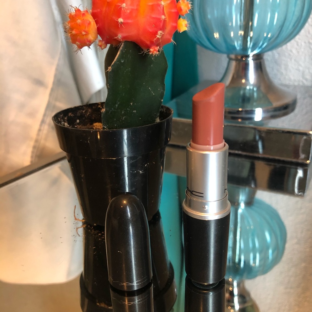MAC VELVET TEDDY